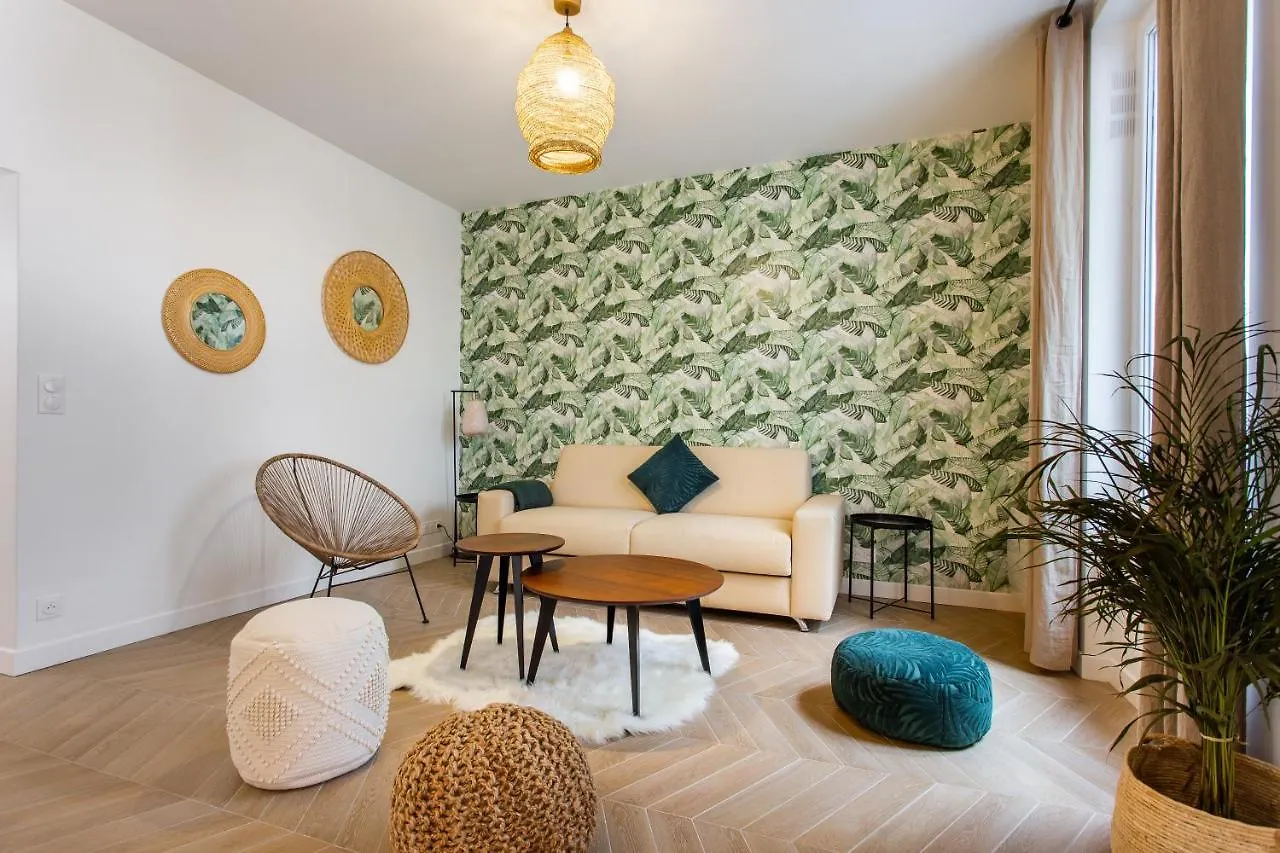 Апарт-отель Luxury In *